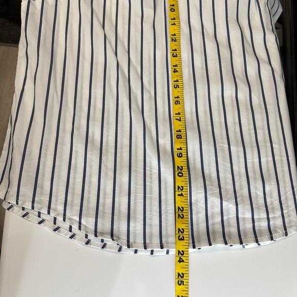 WHBM The Carmen Stripe Print V-Neck Blouse 3/4 Bell Sleeve White Sz 10 - Picture 8 of 12